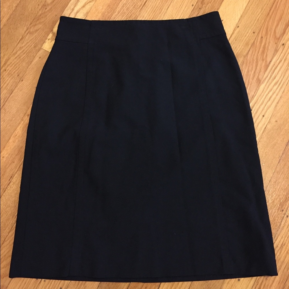 Banana republic size 2, black pencil skirt